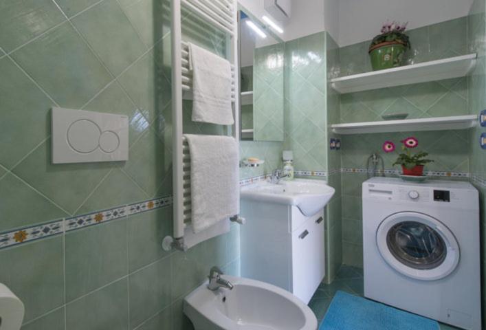 Casa Mary Apartment Amalfi Bagian luar foto